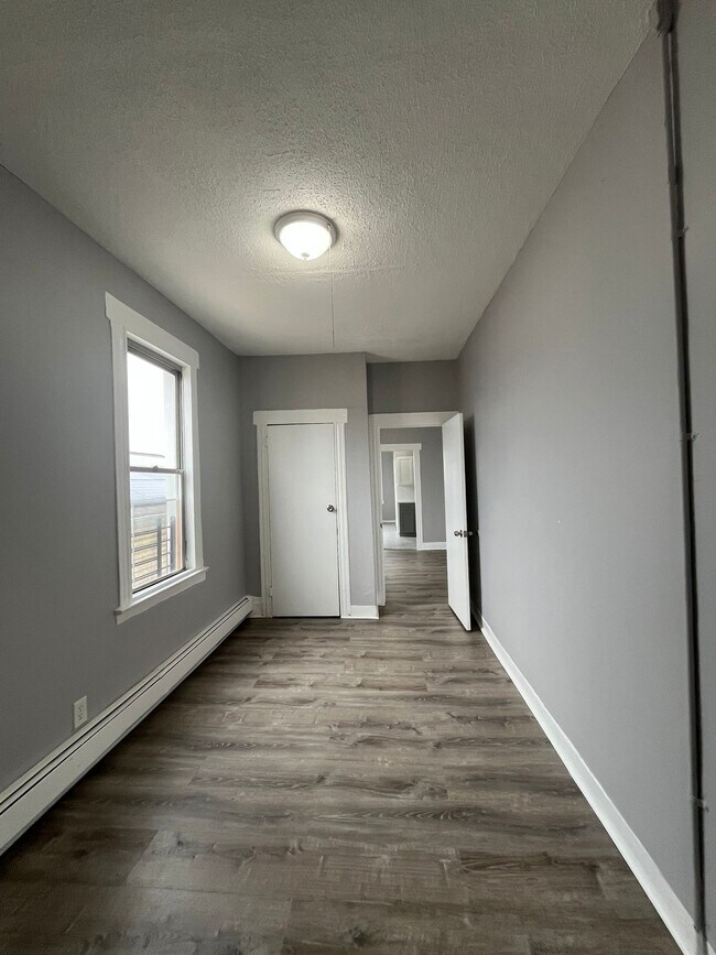 Foto del edificio - 97 Stevens Ave