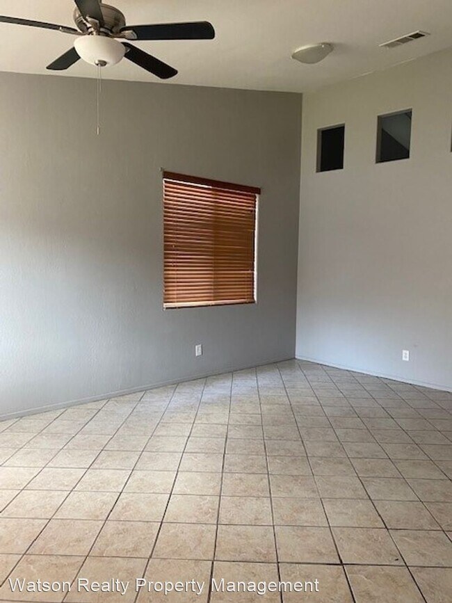 Foto del edificio - 3 br, 2 bath House - 9806 Taos Peak Way
