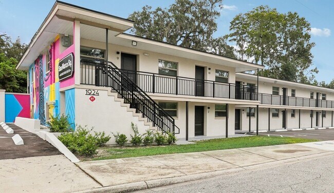 Building Photo - Welcome to San Marco Sq Apartments - CHECK OUT THIS 18mo LEASE - NOW OFFERING a 2 bedroom apartme...