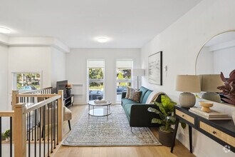 Building Photo - 2110-2110 Rue Bercy
