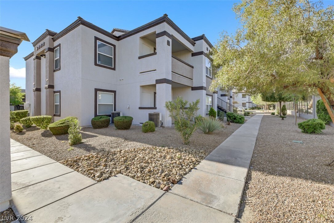 Primary Photo - 7255 W Sunset Rd