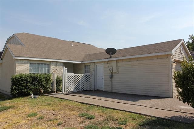 Foto del edificio - 2512 Glenmore Dr