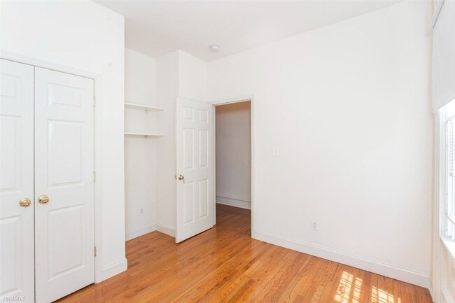 Foto del edificio - Delightful 5BR 3BA Townhome near Temple Un...