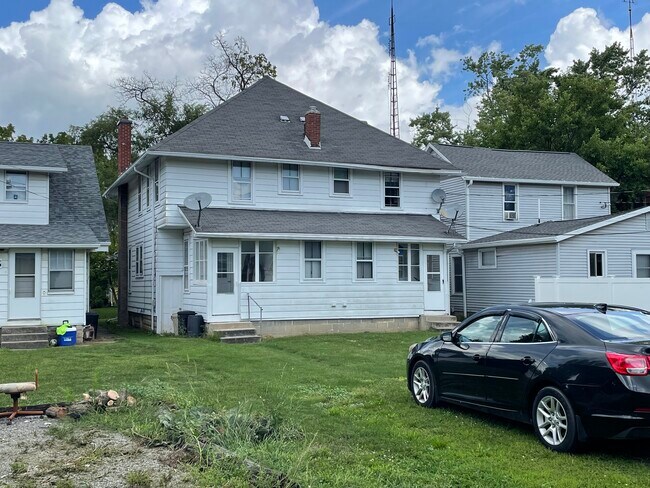 Off Street Parking in Rear - 116 E Raymond St
