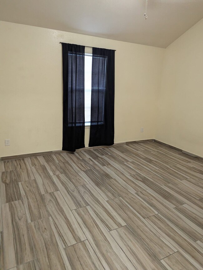 Building Photo - 4035 Cary Creek Dr
