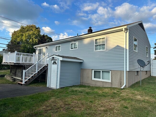 Foto del edificio - 484 Meriden Ave