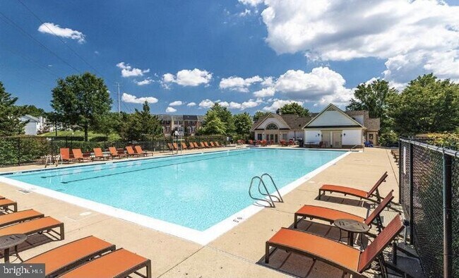 Foto del edificio - 7708 Haynes Point Way