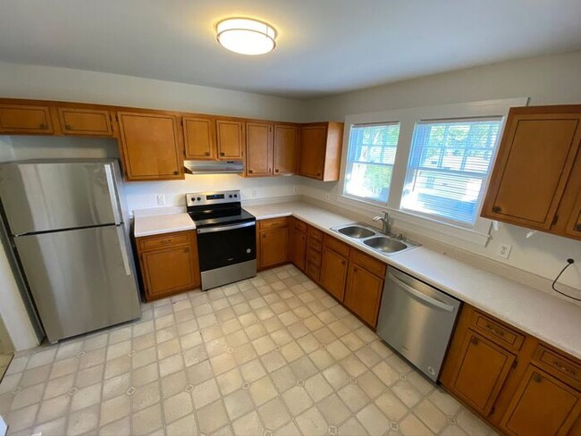 Building Photo - 4733 Germanton Rd-2BR/1BA-Northpoint HOUSE!!!