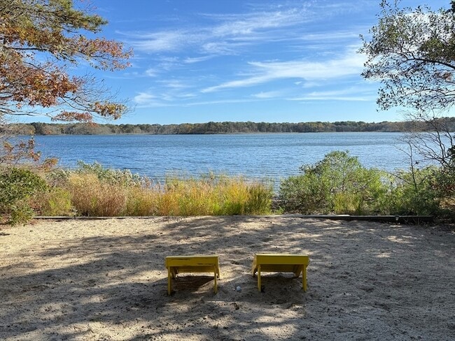 Building Photo - 28 Swan Lake Rd