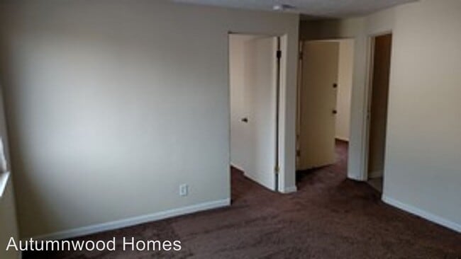 Building Photo - 1045 Leona Ave