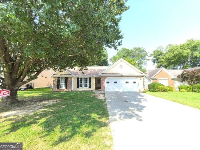 Building Photo - 2100 Racquet Club Cir NW