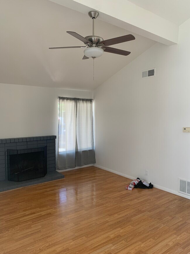 Foto del edificio - 3440 Via Marina Ave