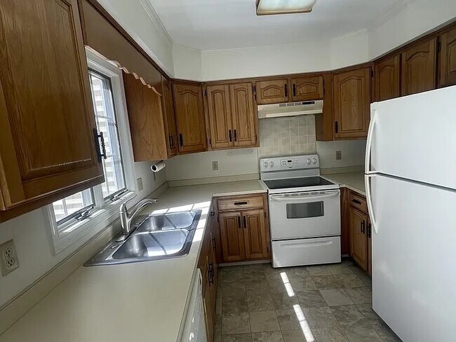 Foto del edificio - 4736 Weatherhill Dr