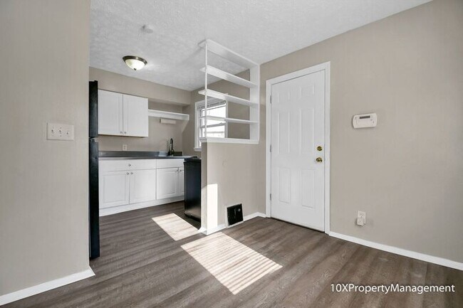 Foto del edificio - 2065 W Mound St
