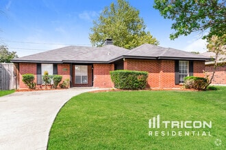 Building Photo - 335 Pin Oak Ln