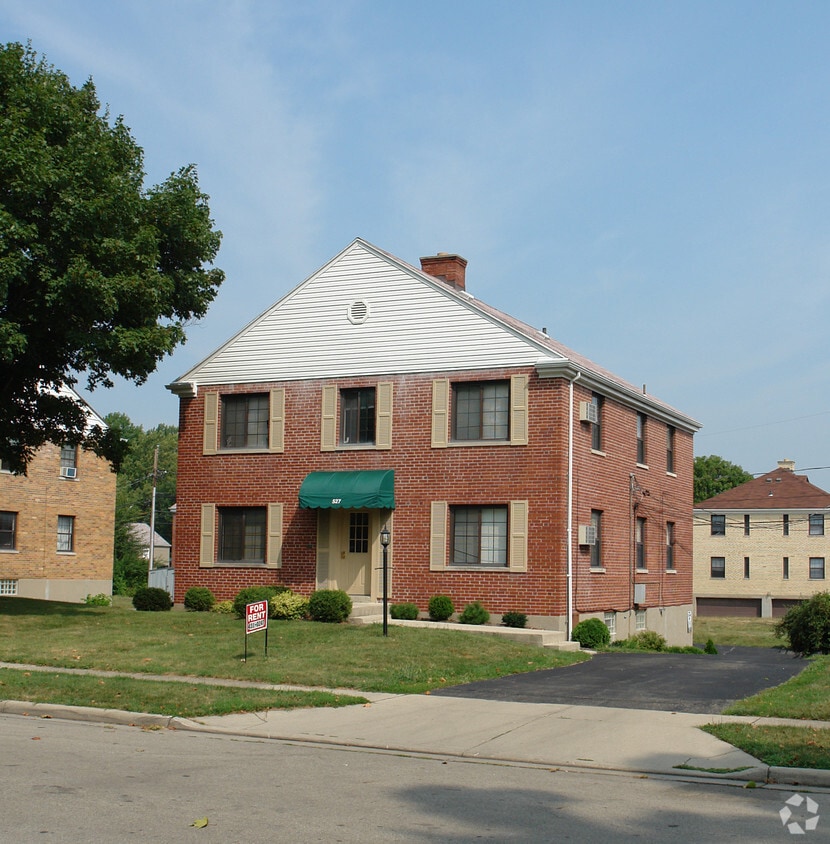 Building Photo - 527-533 Corona Ave