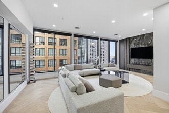 Building Photo - 125 Broad St