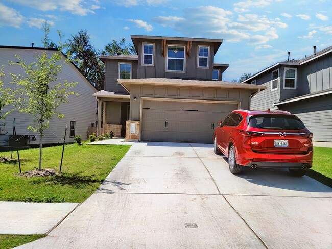 Building Photo - Spacious 4-Bedroom, 3-Bath Single-Family H...