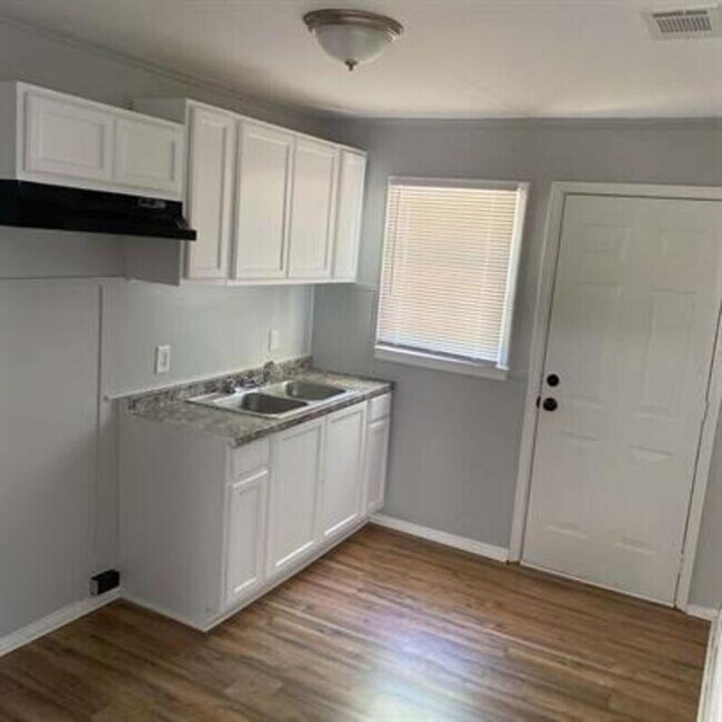 Foto del edificio - 3471 Buena Vista Rd