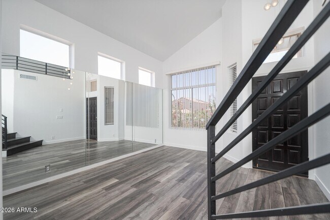 Building Photo - 18031 N 15th Pl