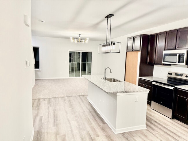 Foto del edificio - 4840 Ludlow Ln