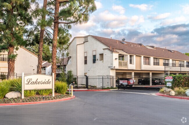 Building Photo - Lakeside Garden Grove