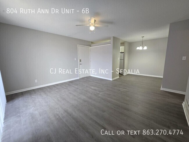 Building Photo - 804 Ruth Ann Dr