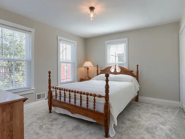 Building Photo - 3 Bedroom /2.5 Bathroom/ Listing by GMPS/ Lebanon
