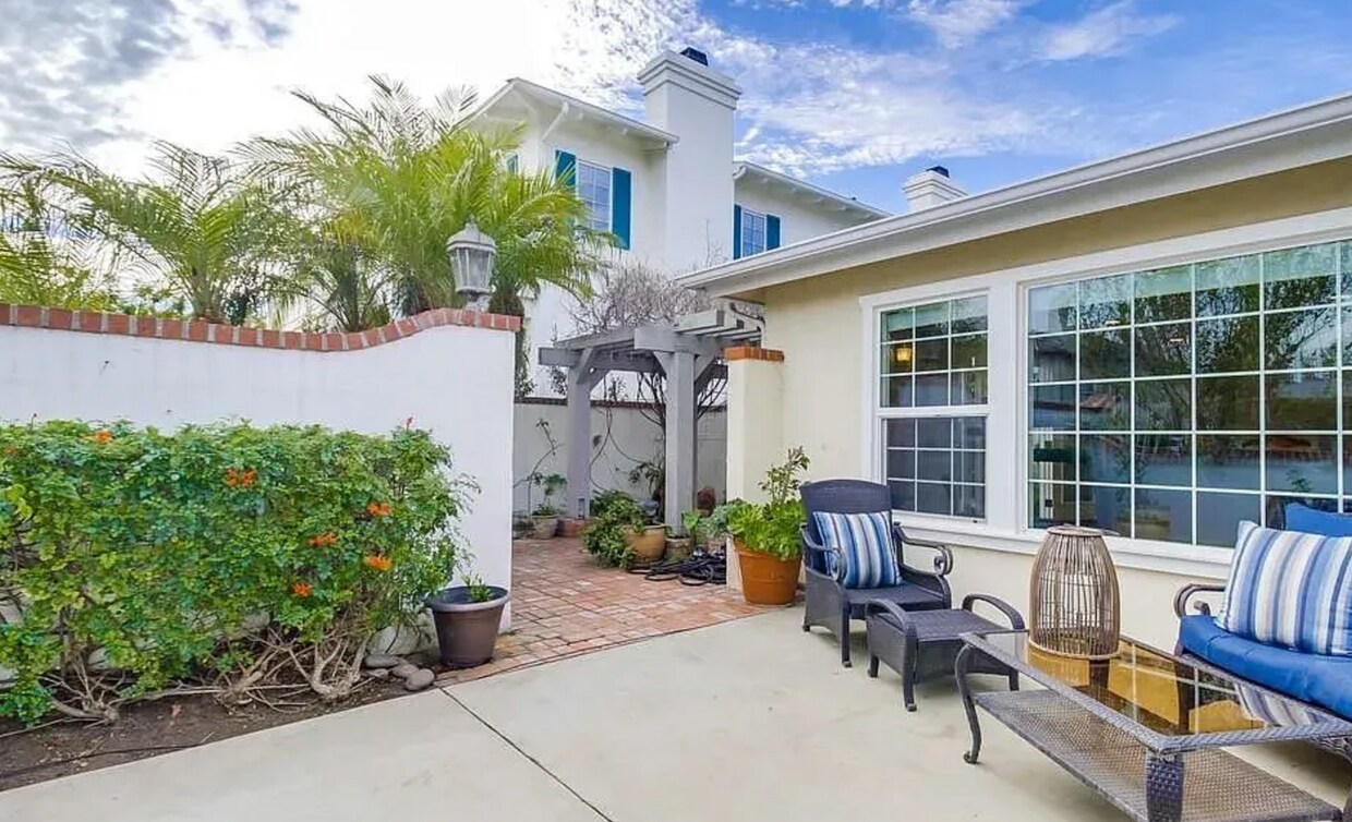 Foto del edificio - 3 Bed 3 Bath Spacious Coronado Home Available for Long Term Rent Unfurnished!