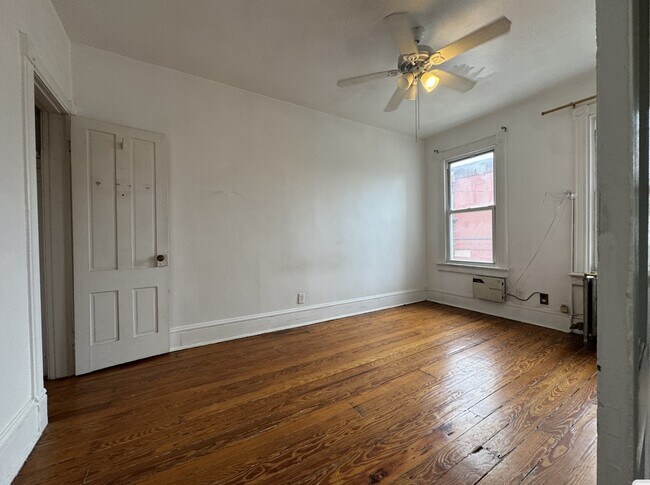 Building Photo - 309 Summit Ave