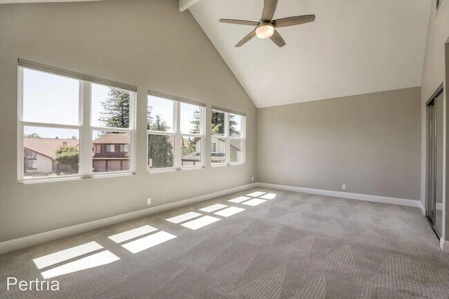 Foto del edificio - 4 br, 3 bath House - 649 Litton Court