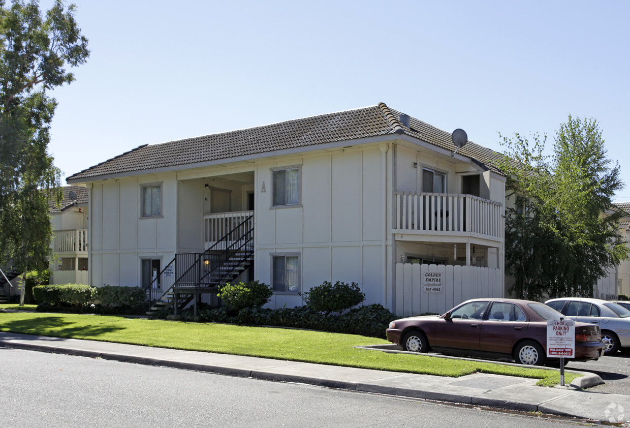 Primary Photo - Golden Empire Apartments