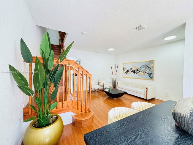 Photo - 10833 NW 83rd St House