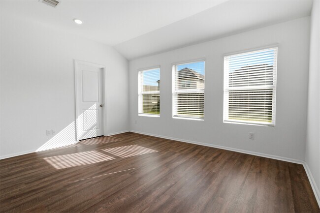 Building Photo - 5111 Winslow Grv Dr