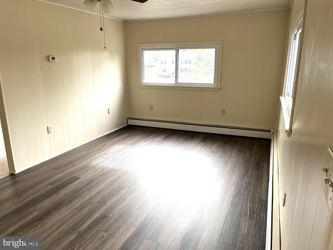 Building Photo - 112 Monterey Rd