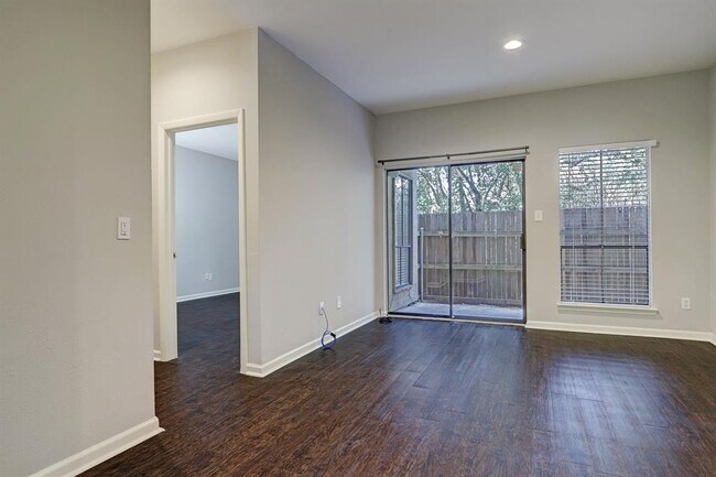 Foto del edificio - 5001 Lamonte Ln