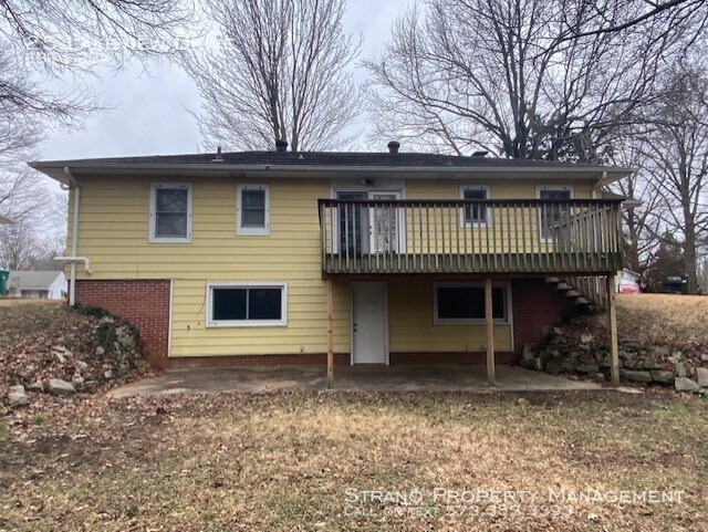 Building Photo - 25 Lakeview Dr