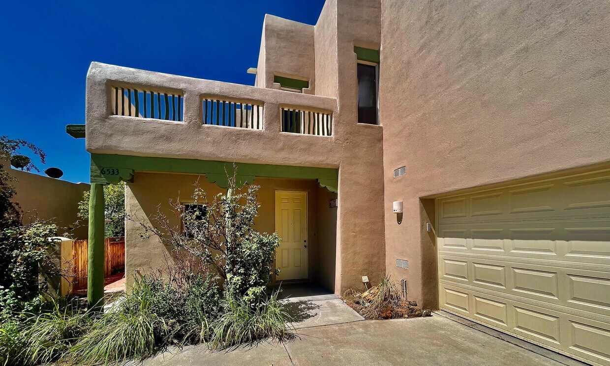 Primary Photo - 6533 Winding Ridge Loop
