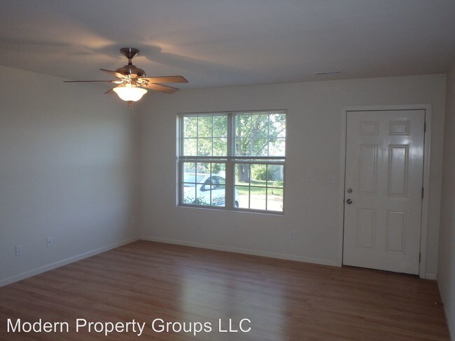 Foto del edificio - 7400 W Country Hill Rd