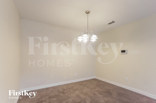 Foto del edificio - 5706 Fullgarden Ct