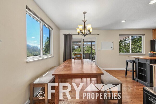 Foto del edificio - 6459 Brentwood St