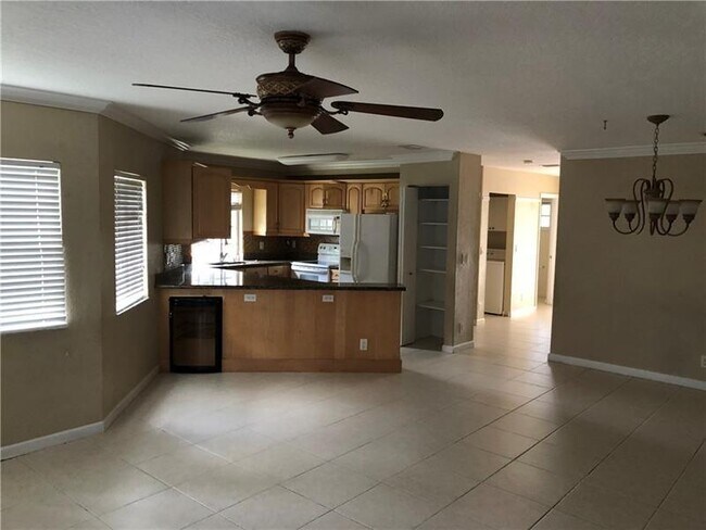 Foto del edificio - 9024 NW 38th Dr