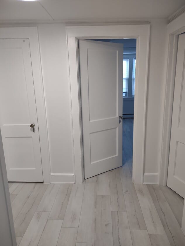 Primary Photo - 149 Grenville St