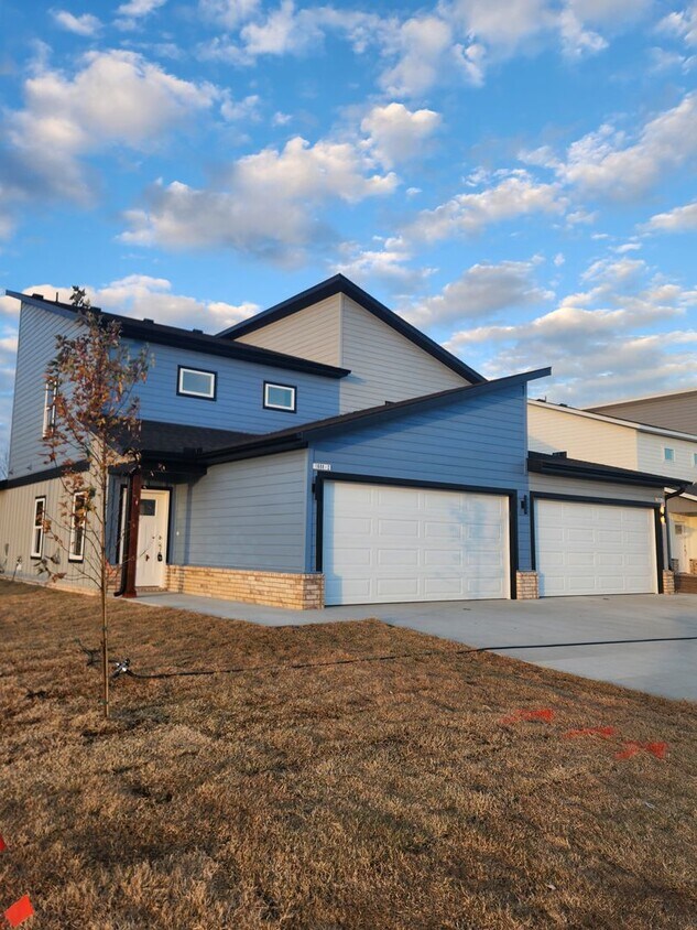 Foto principal - POIGAI ESTATES: BRAND NEW