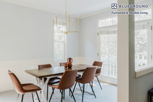Foto del edificio - 1525 NE Iris St