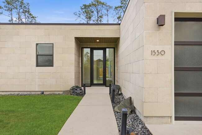 Foto del edificio - 1530 Primrose St