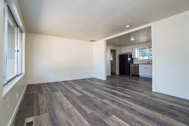 Foto del edificio - 1343 W Owyhee St