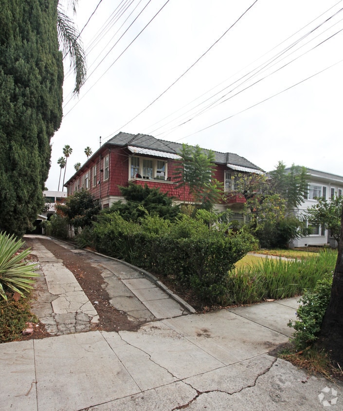 Building Photo - 1834 N Van Ness Ave