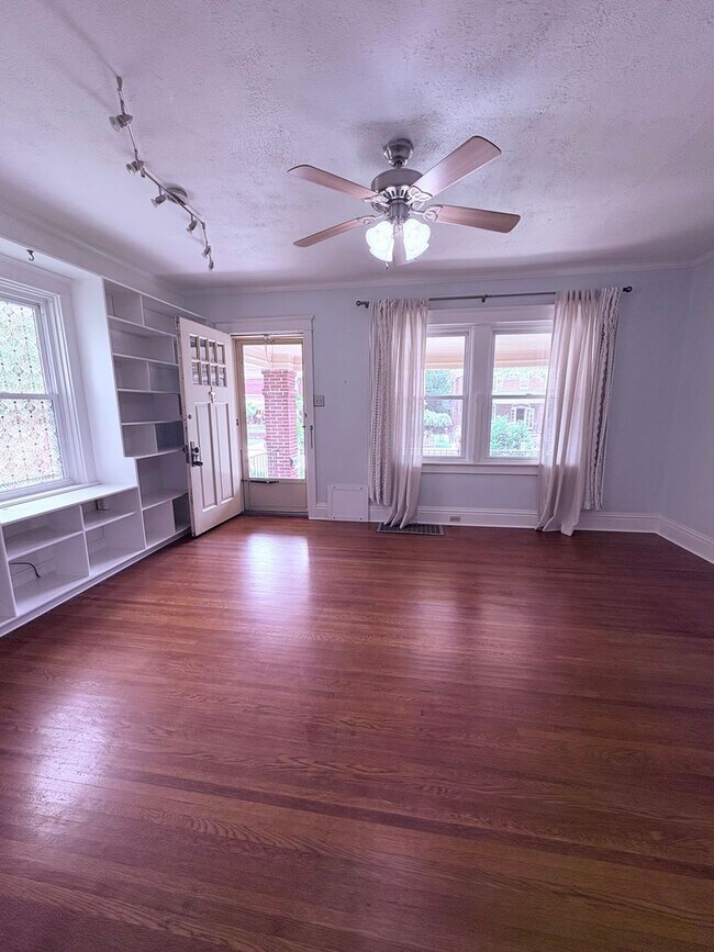 Foto del edificio - Charming 2-Bedroom Home for Rent in York C...