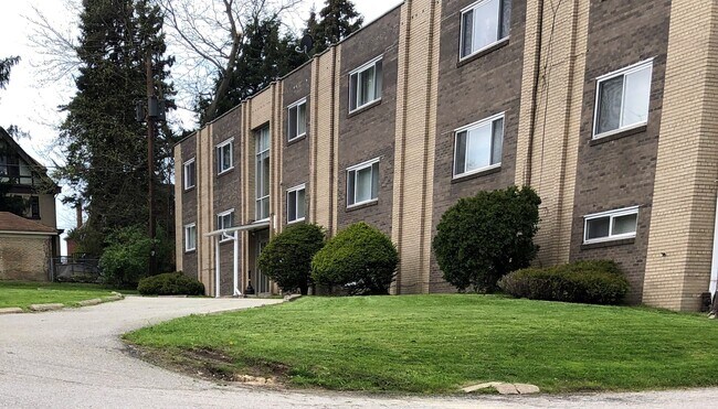 Foto del edificio - Oakmont Avenue Apartments LP